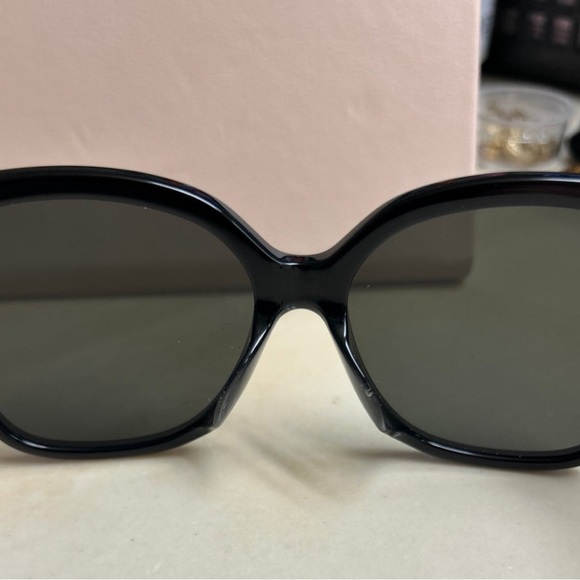 Mohala Sunglasses hawaii Black Lava with Polarized Gray Lenses like new - Picture 5 of 6
